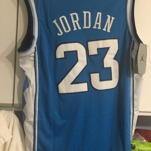 NC Michael Jordan basketball T-shirt !!